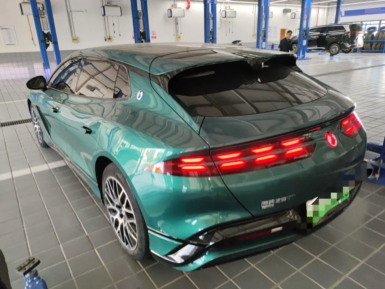 Denza 2026 Denza Z9GT Flash Charge Honorable Automatic Transmission 6