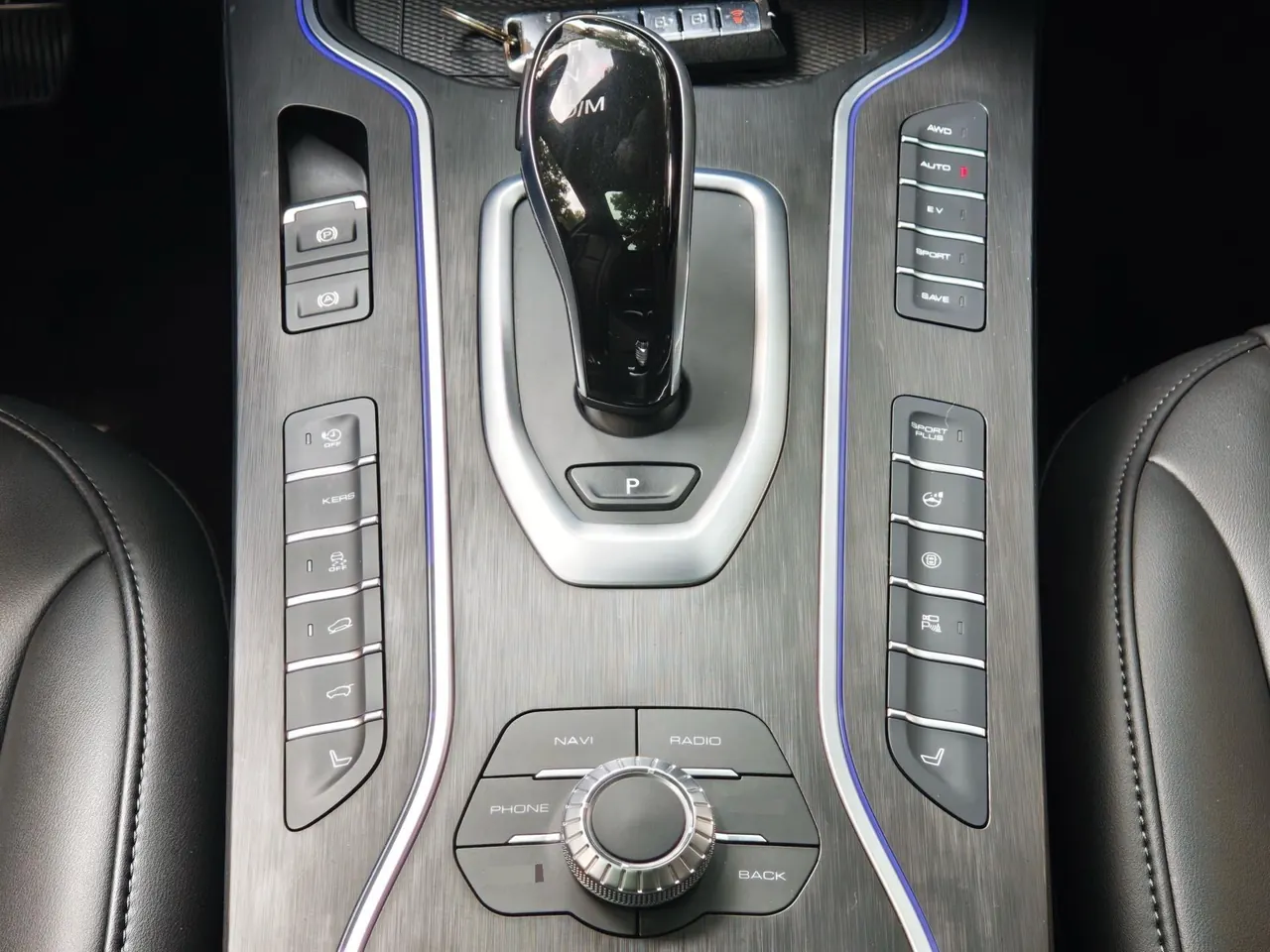 WEY VV7 New Energy 2020 VV7 PHEV 2.0T Flagship Automatic Gear 5