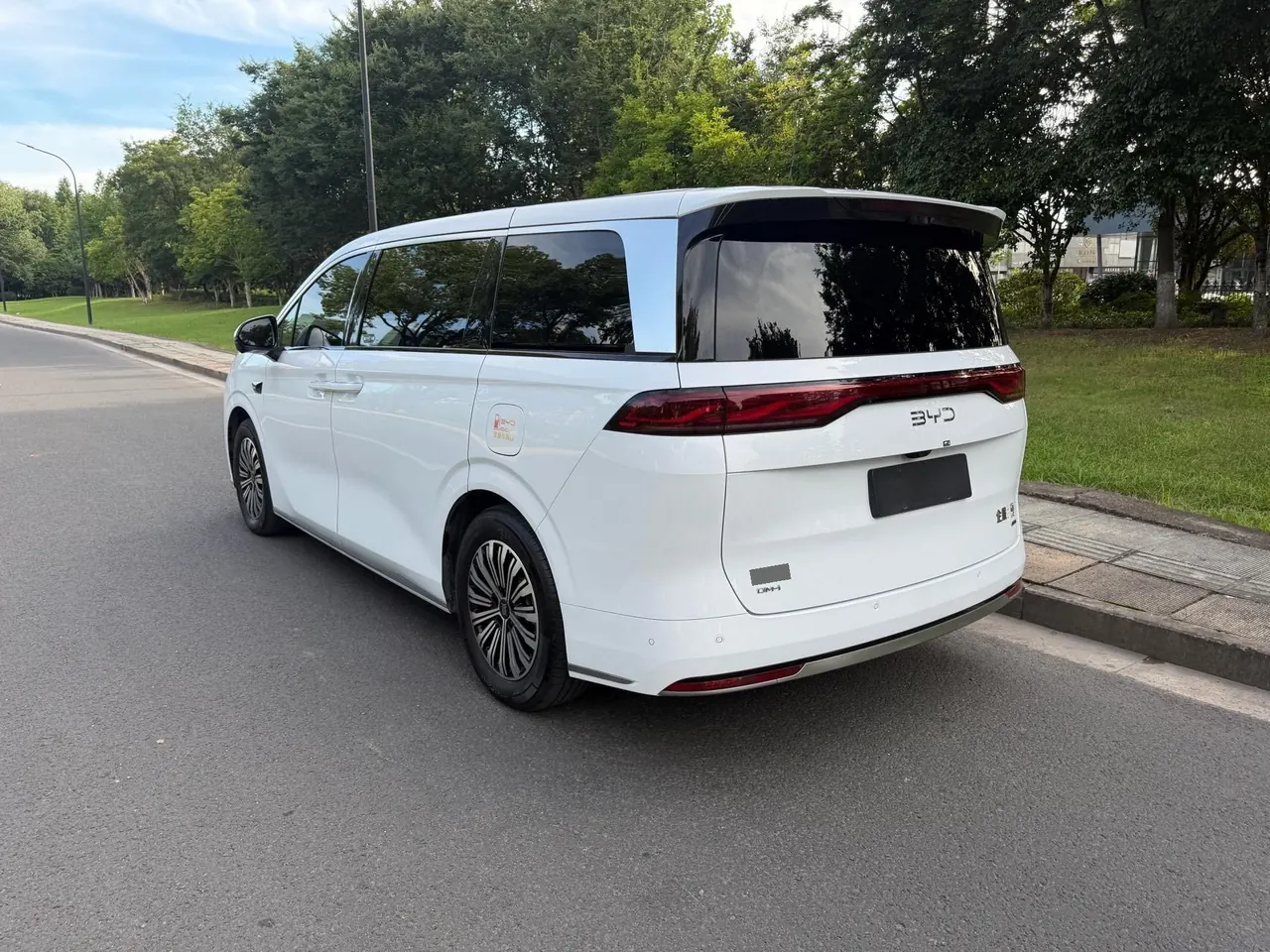 BYD 2025 summer DM-i 1.5T stepless 100km Exceed automatic gear 3