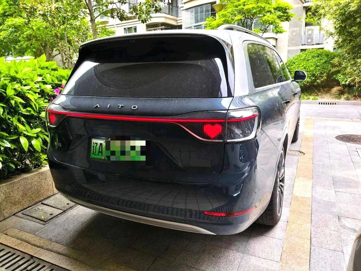 AITO 2024 AITO M9 extended range Ultra 42kWh automatic gear 5