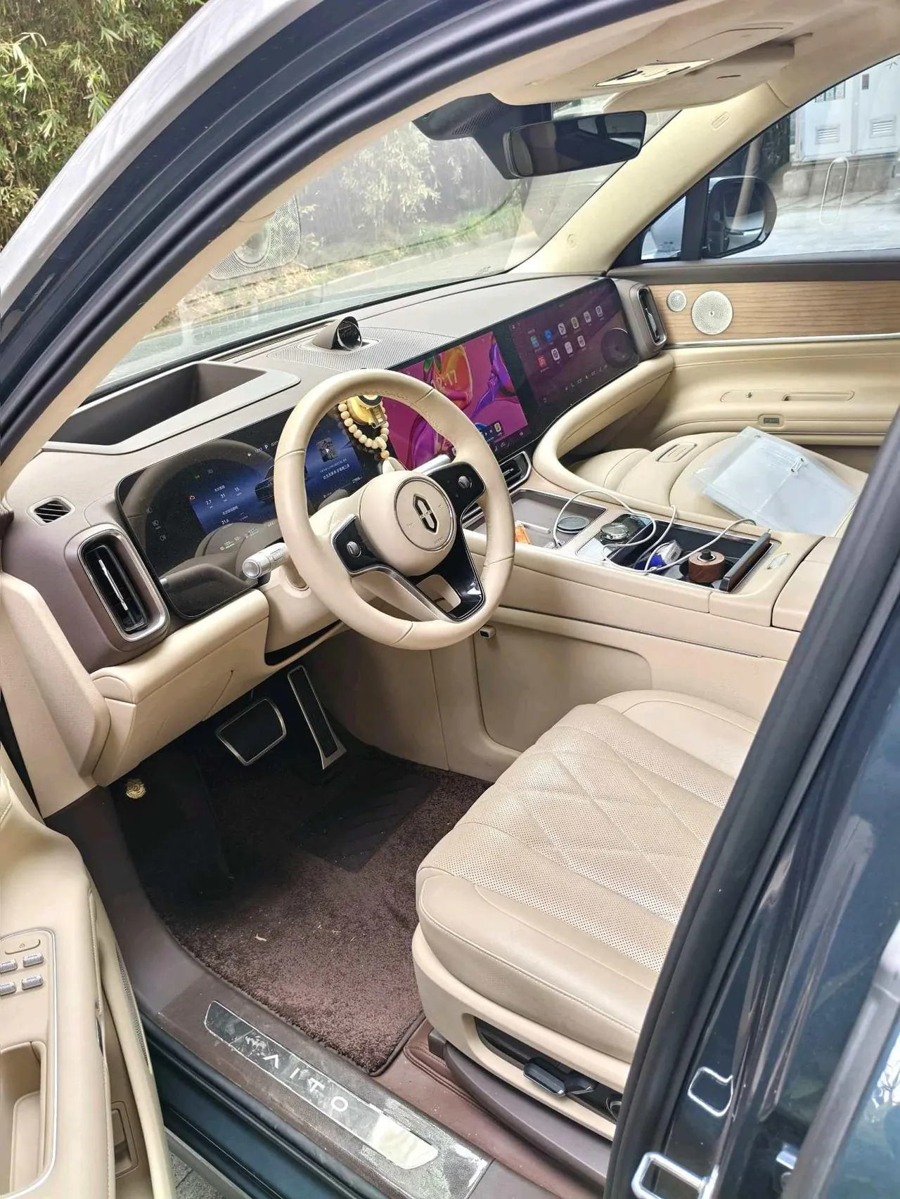 AITO 2024 AITO M9 extended range Ultra 42kWh automatic gear 6