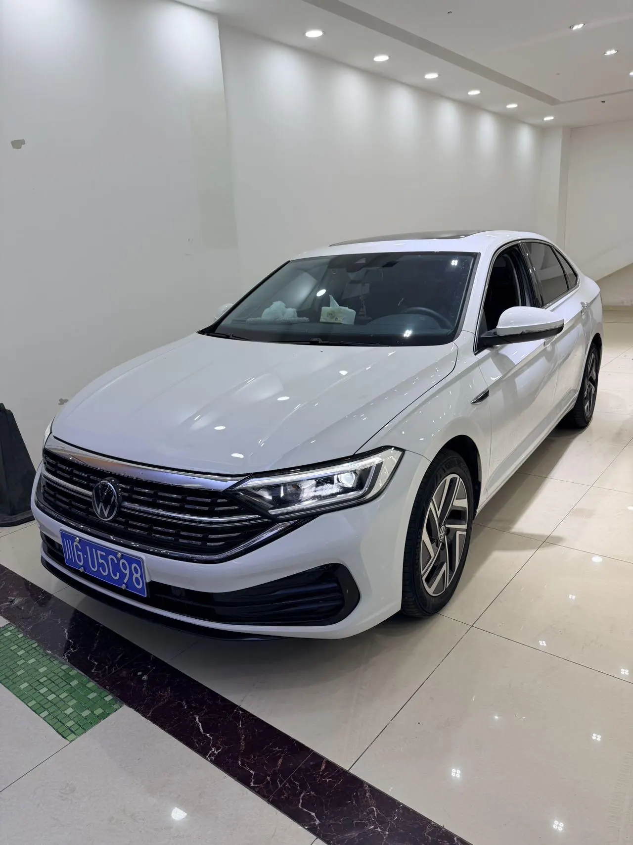 Open image lightbox: Volkswagen 2024 Sagittarius 1.5TSI 300TSI Exceed Edition Automatic Gear