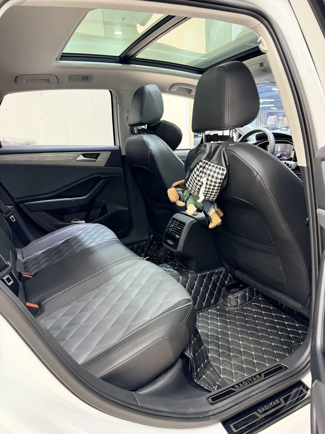 Volkswagen 2024 Sagittarius 1.5TSI 300TSI Exceed Edition Automatic Gear 5
