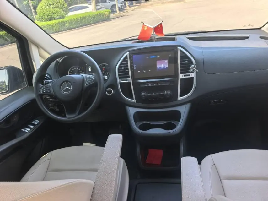Mercedes Benz 2021 Vito 2.0T Elite Edition 9-seat Automatic Gear 6
