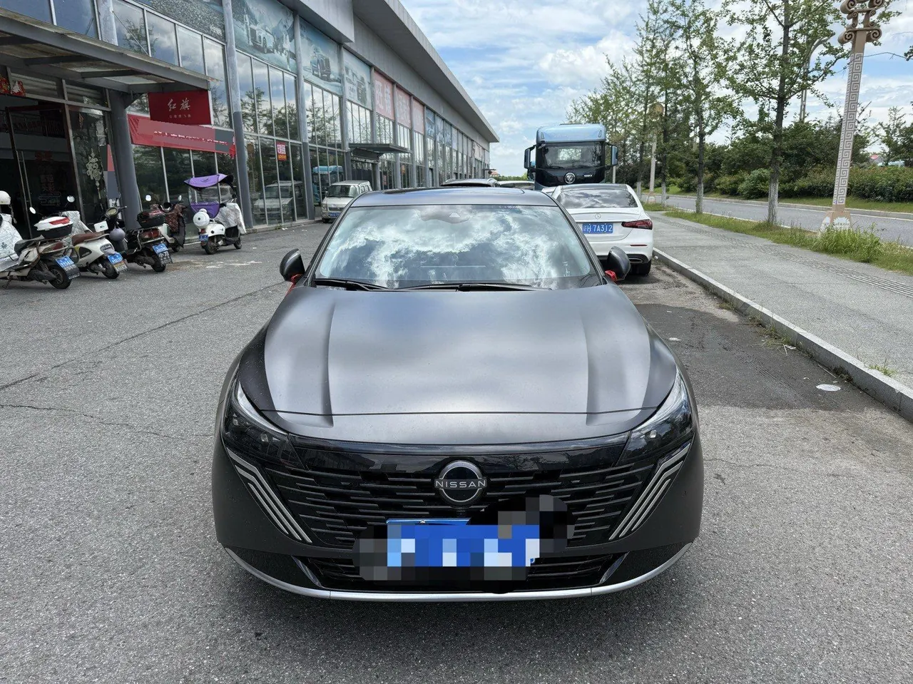 Nissan 2026 Teana 2.0 Stepless Hongmeng Cockpit Intelligent Super Comfortable Automatic Gear - View 1