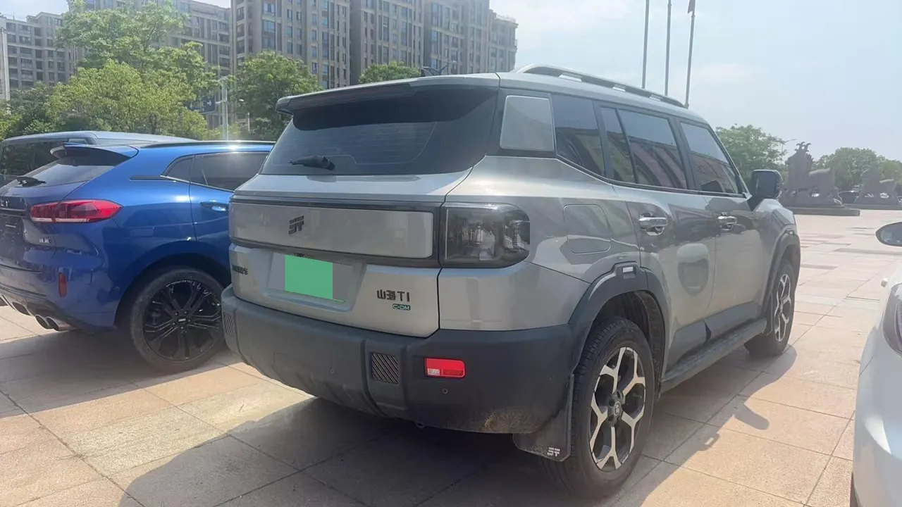 Jetour 2025 ShanHai T1 C- DM 1.5T 150km Explore Automatic Gear 10