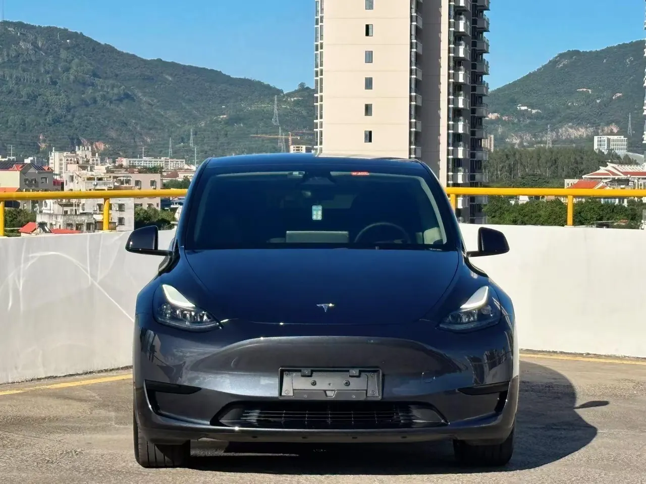 Tesla 2024 Model Y rear-wheel drive version automatic transmission 2