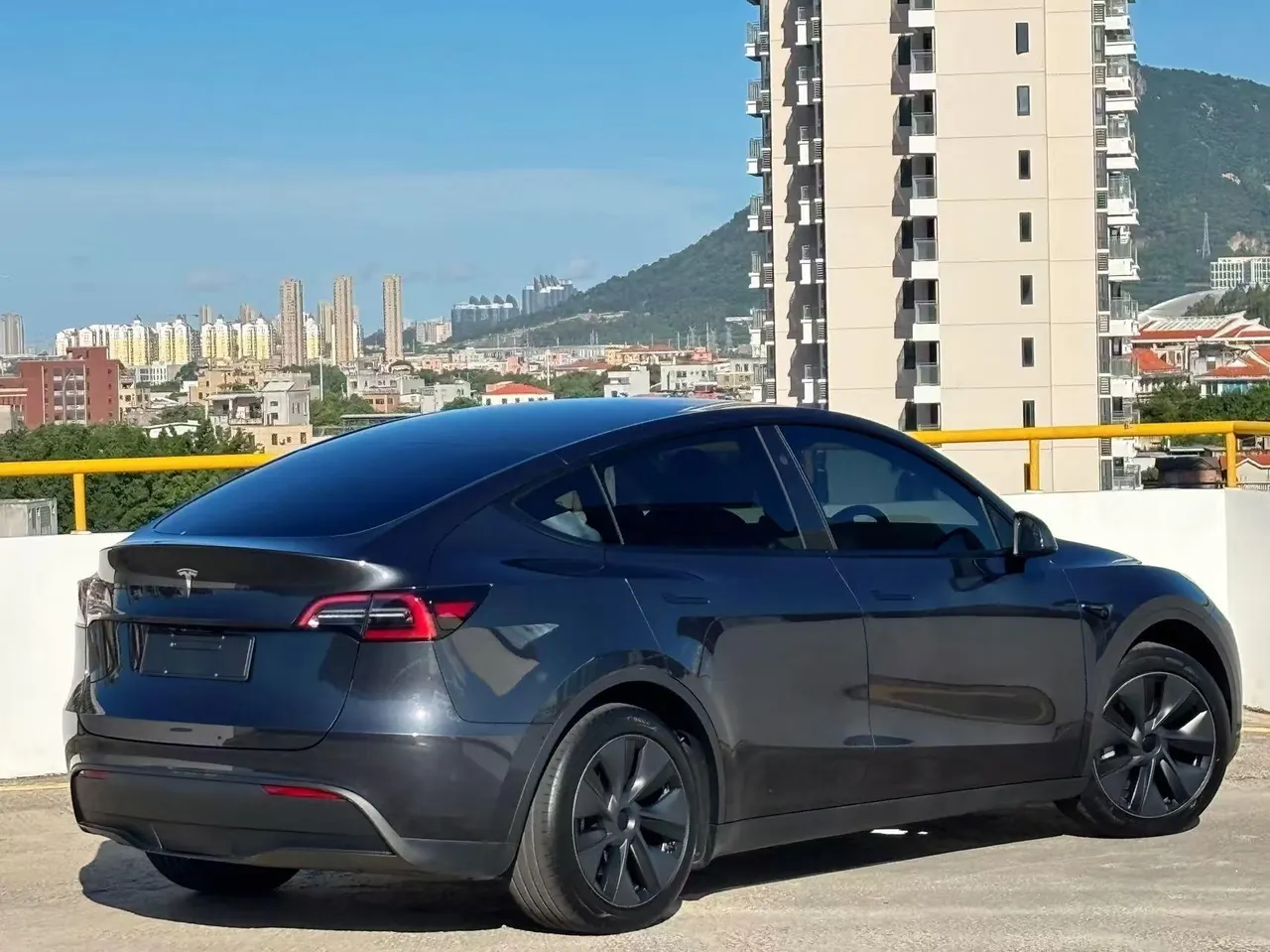 Tesla 2024 Model Y rear-wheel drive version automatic transmission 8