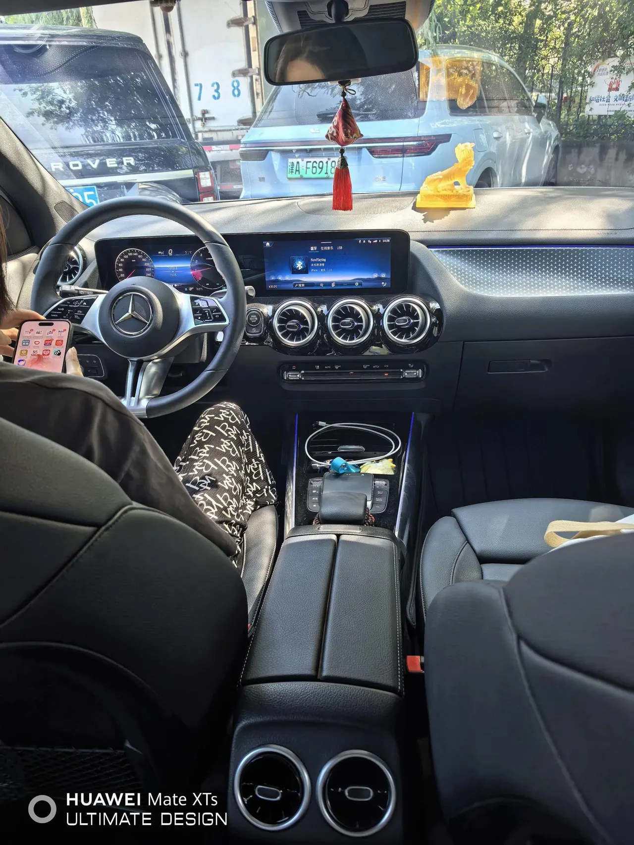 Mercedes Benz 2024 GLA 220 2.0T automatic gear 5