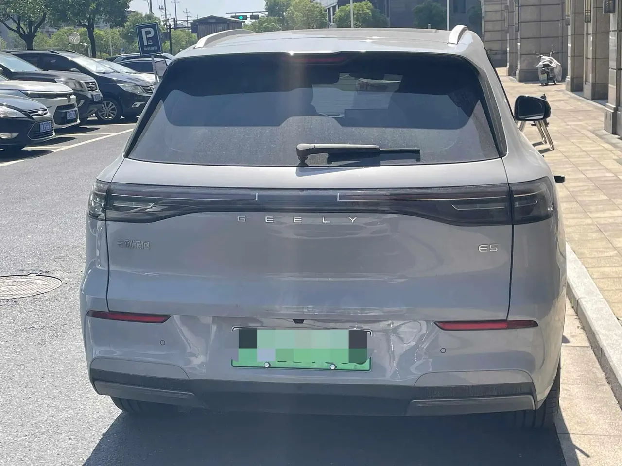 Geely Galaxy 2026 E 5 610km Discovery Edition Automatic Gear 8