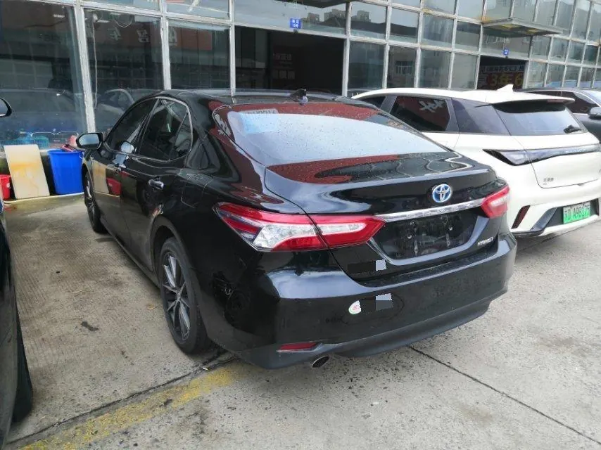 Toyota 2021 Camry Dual Engine 2.5HG Stepless Deluxe Automatic Gear 3