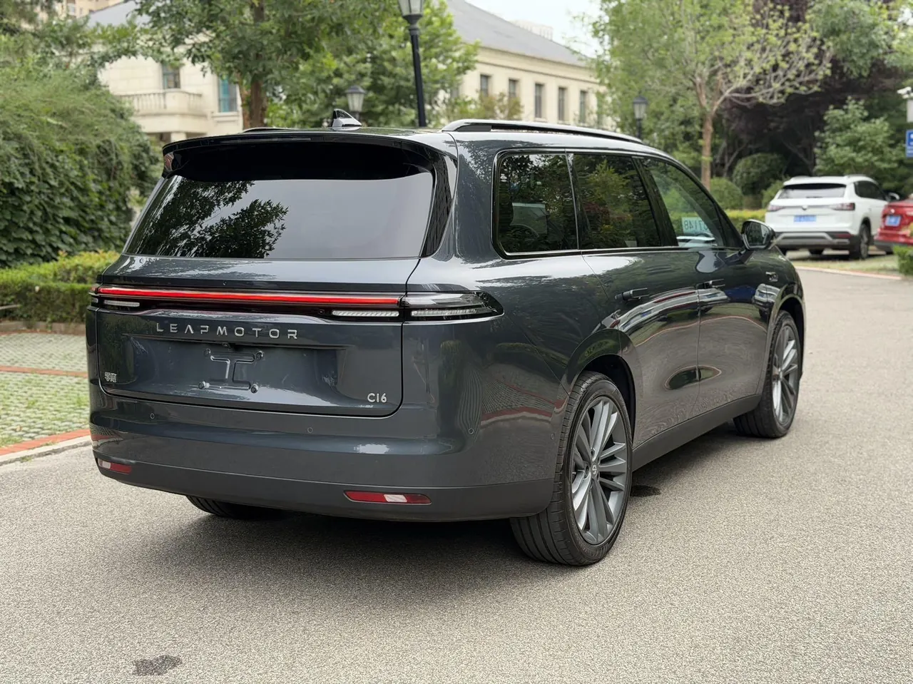 Leapmotor 2026 C 16 630 Laser Radar Edition 6-seat Automatic Gear 9