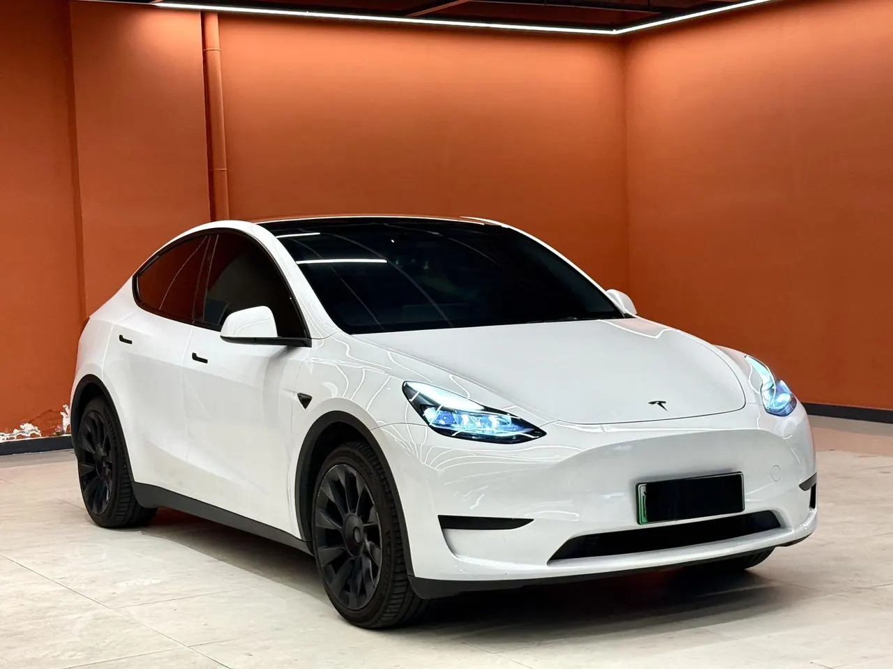 Tesla 2024 Model Y rear-wheel drive version automatic transmission 3