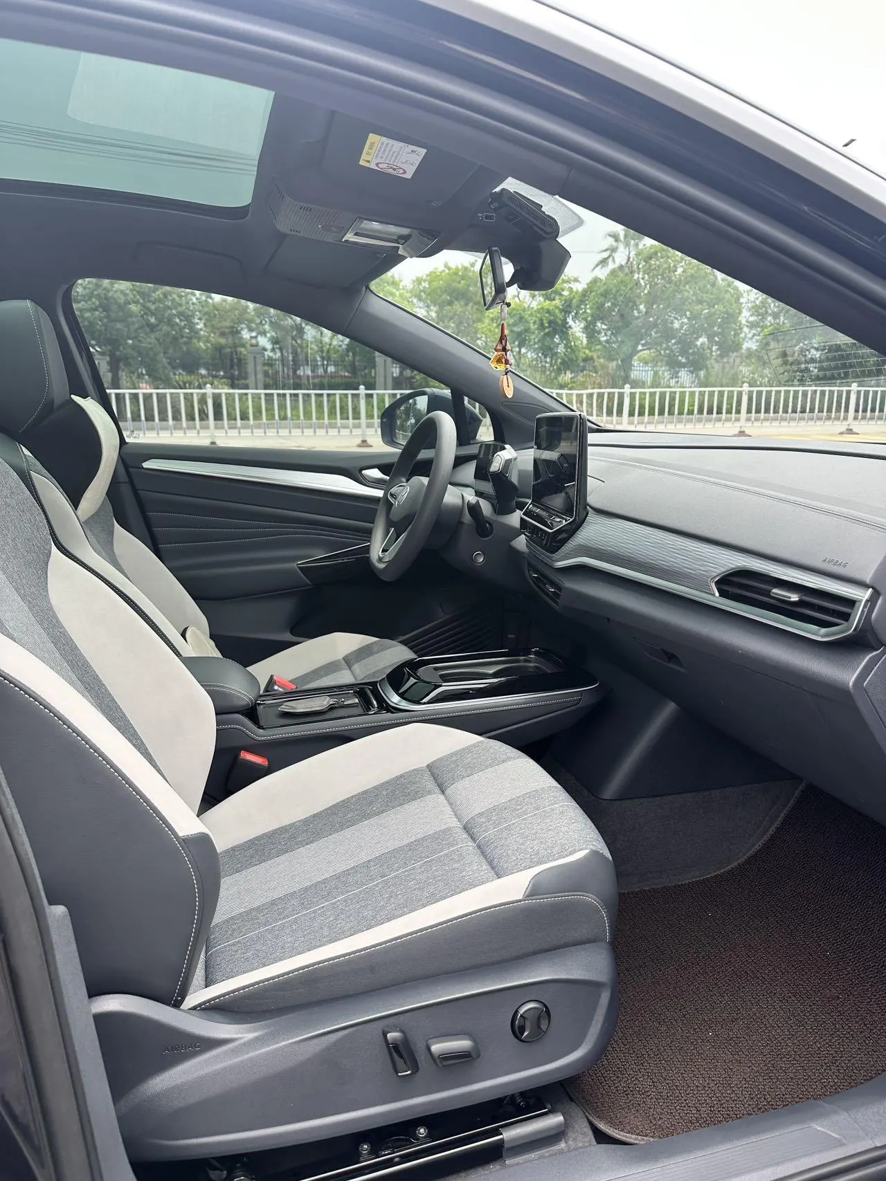 Volkswagen 2024 ID. 4 CROZZ Pure Limited Edition Automatic Transmission 8