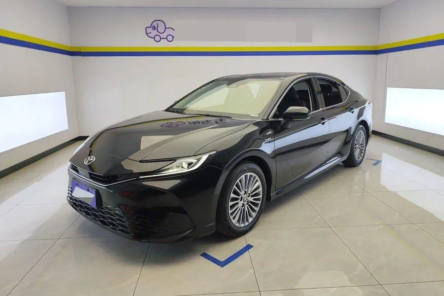 Toyota 2024 Camry Dual Engine 2.0HE Stepless Elite Automatic Gear - View 1
