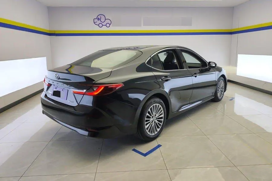 Toyota 2024 Camry Dual Engine 2.0HE Stepless Elite Automatic Gear 9