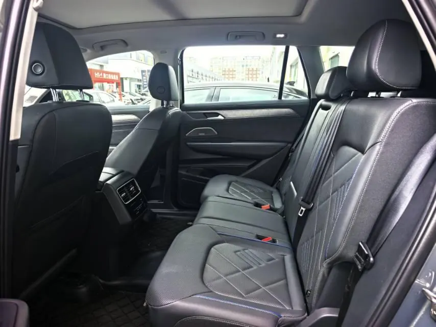 Volkswagen 2026 model tour 2.0TSI 450TSI four-wheel drive flagship automatic gear 3