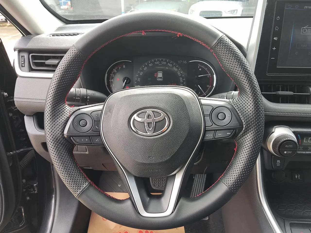 Toyota 2020 RAV4 Rongbo 2.0 Stepless Two-Drive Fashion Edition Automatic Gear 14