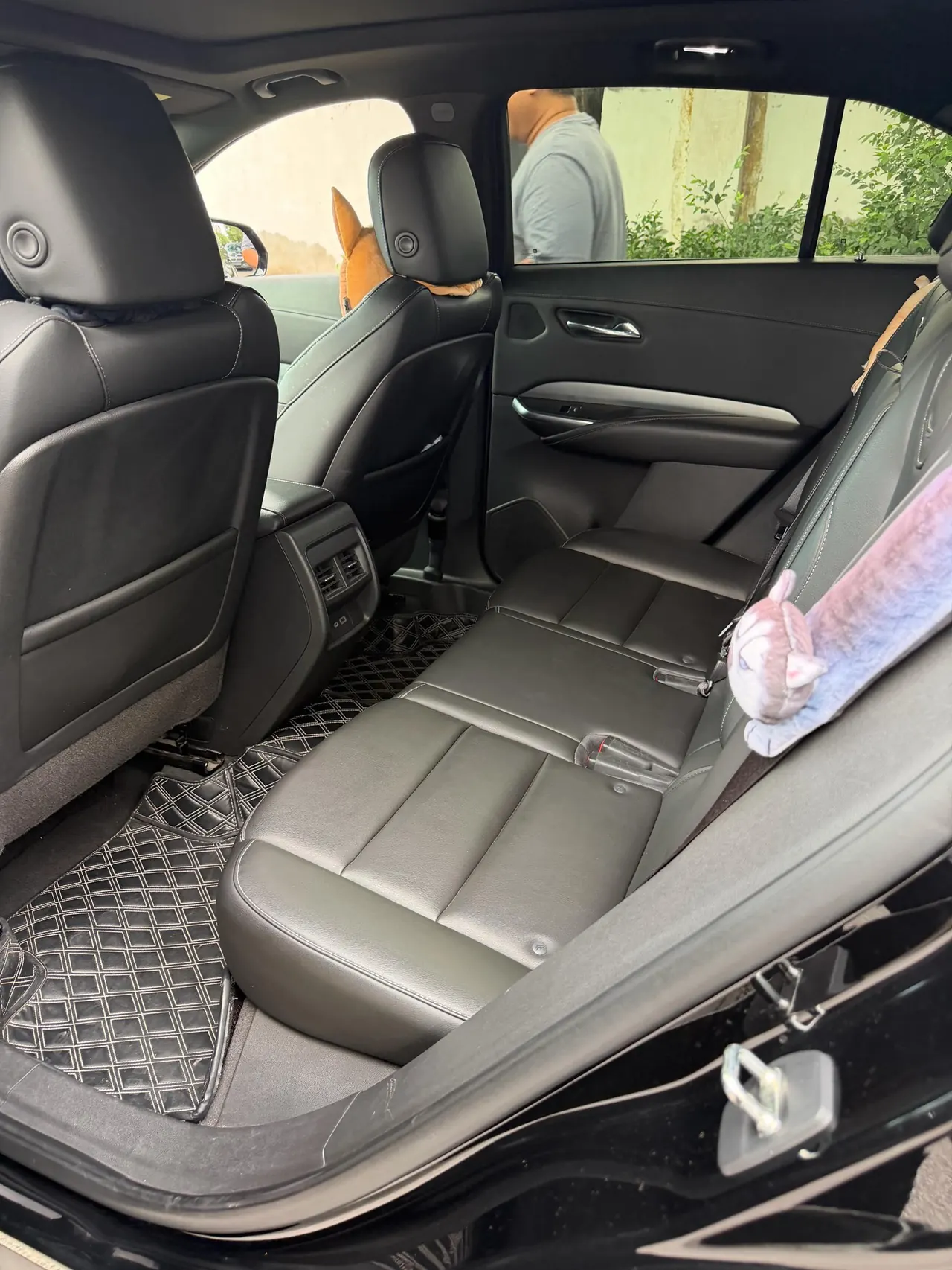 Cadillac 2020 XT4 2.0T 28T Two-Drive Leading Automatic Gear 6