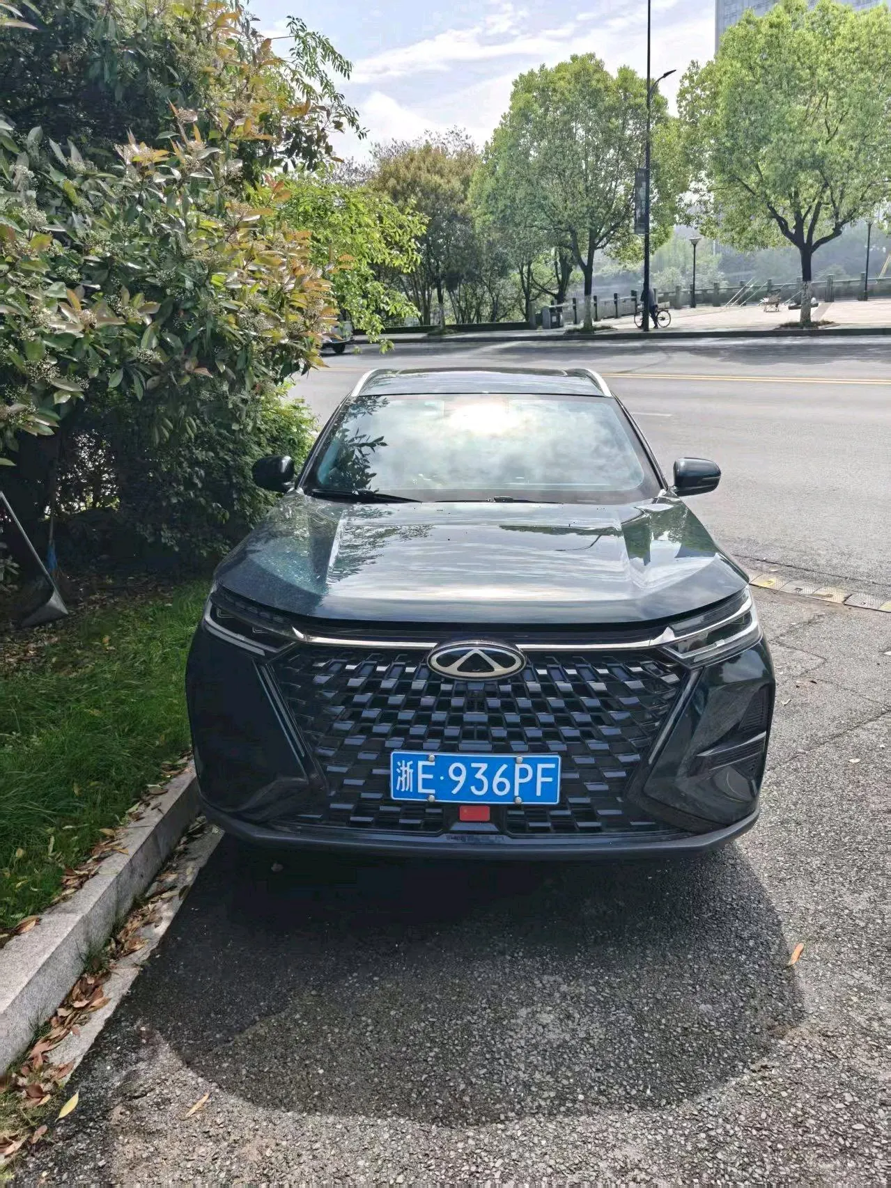Chery 2022 Ruihu 8 PRO 1.6T 290T Two-Drive Sky Edition 5-seat Automatic Gear 2