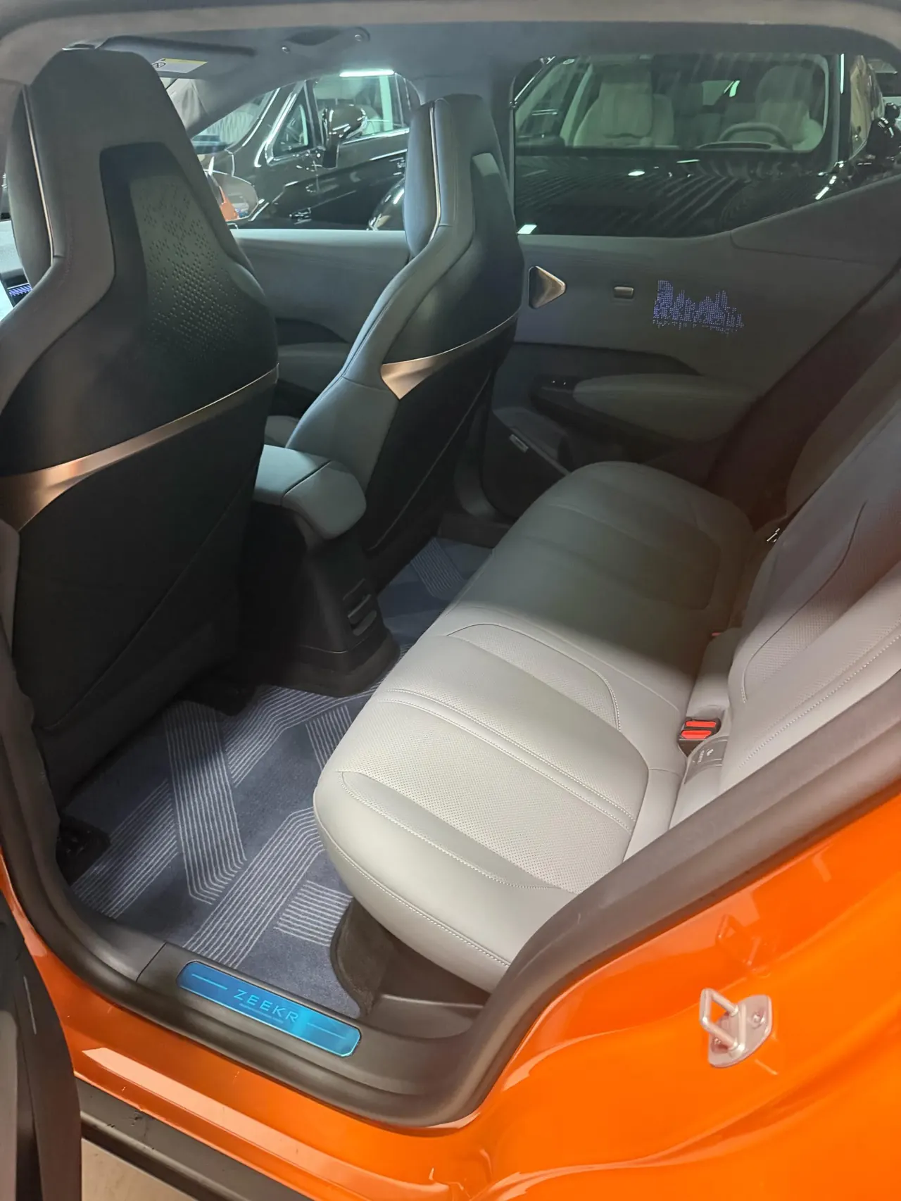 Zeekr 2024 Zeekr X five-seat four-wheel drive version of automatic gear 3