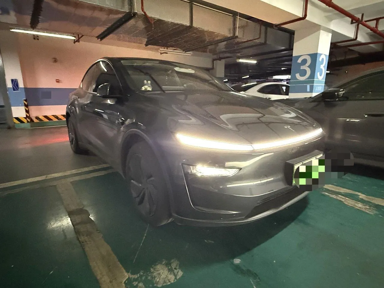 Tesla 2025 Model Y Rear Wheel Drive First Edition Automatic Transmission 2