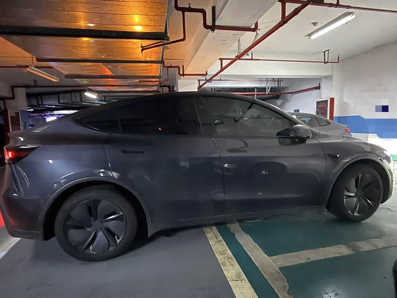 Tesla 2025 Model Y Rear Wheel Drive First Edition Automatic Transmission 8