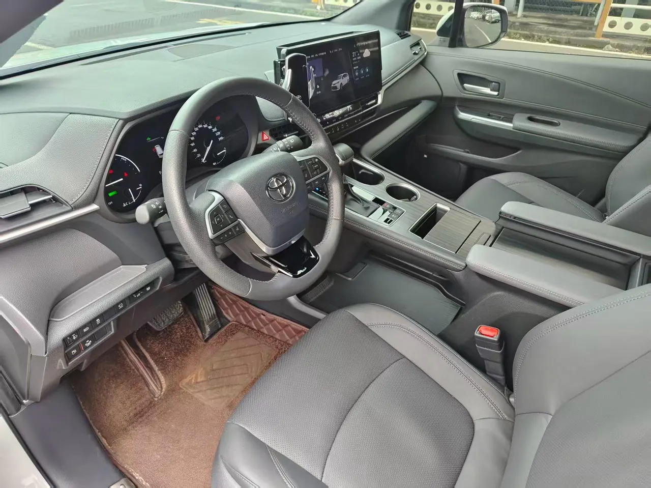 Toyota 2024 Sana 2.5 Stepless Four-wheel Drive Premium Edition Automatic Transmission 15