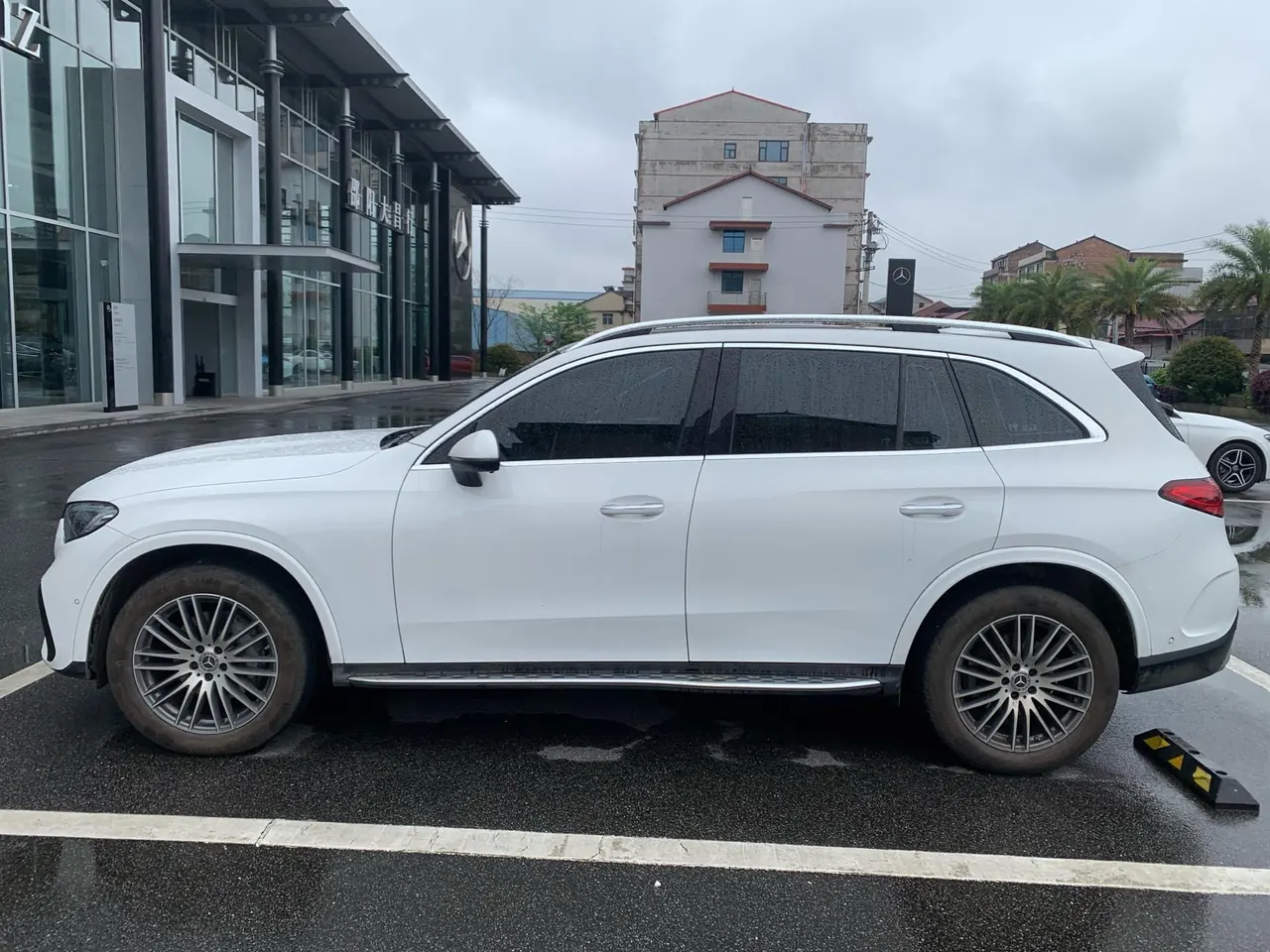 Mercedes Benz 2024 GLC 300 L 4MATIC 48V 2.0T dynamic 5-seat automatic gear 3