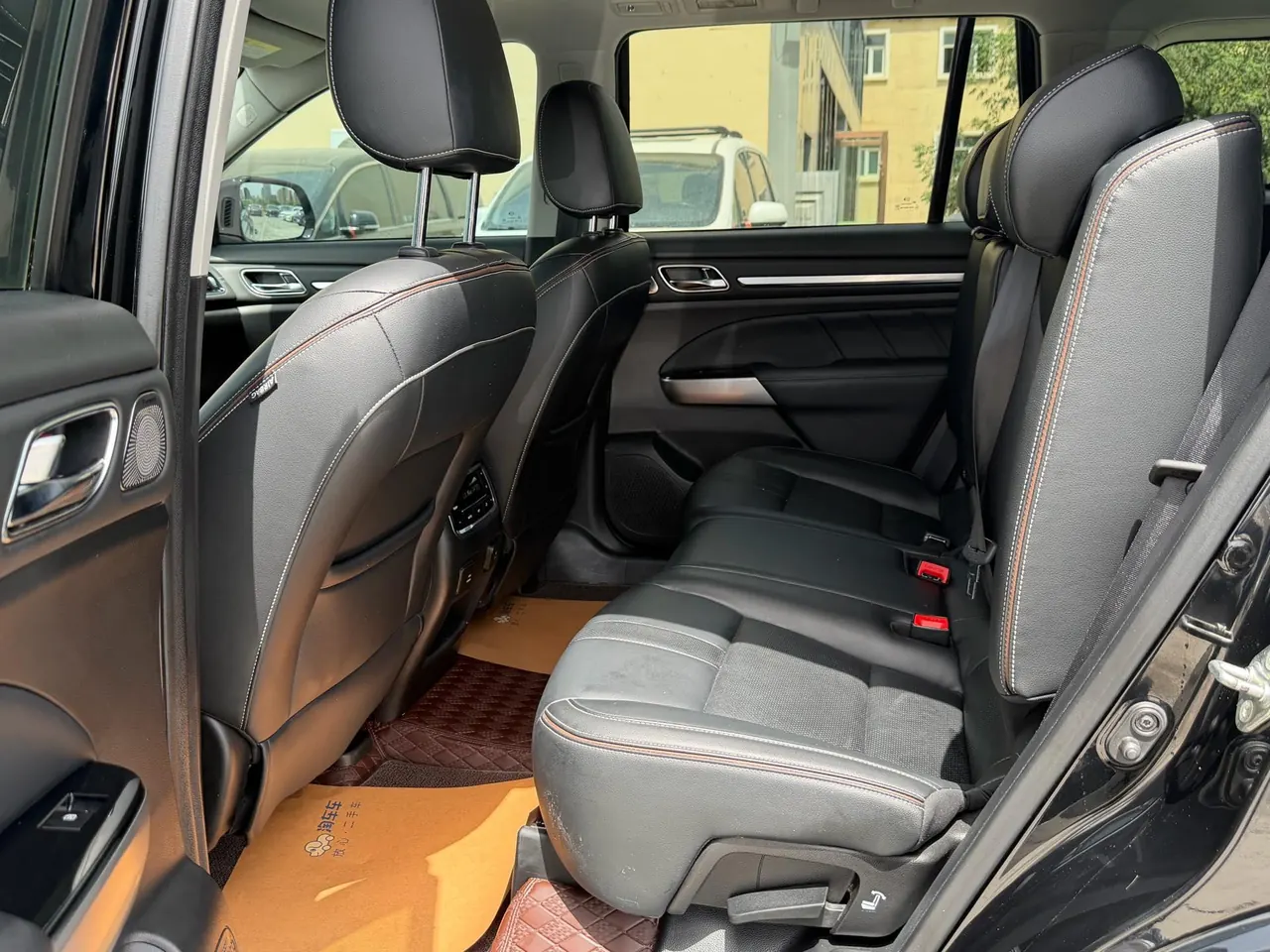 Chuanqi 2020 GS8 2.0T 390T Two-Drive Deluxe Zhilian Commemorative Edition Seven-seat Automatic Gear 5