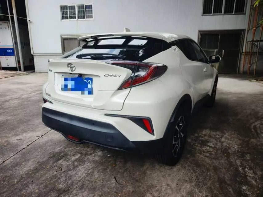 Toyota 2020 C- HR 2.0 Stepless Deluxe Edition Automatic Gear 2