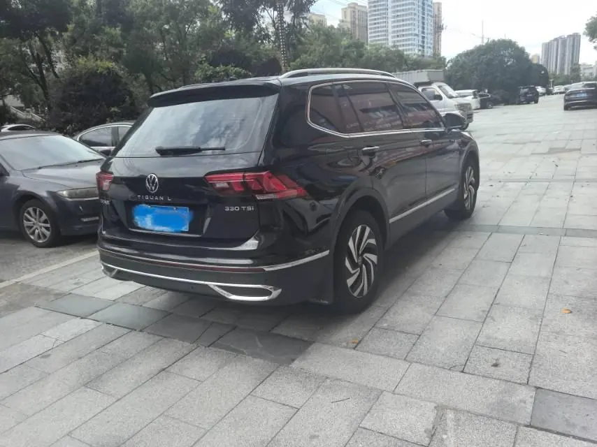 Volkswagen 2022 Tiguan L 2.0TSI 330TSI Two-Drive Smart Edition Automatic Gear 8