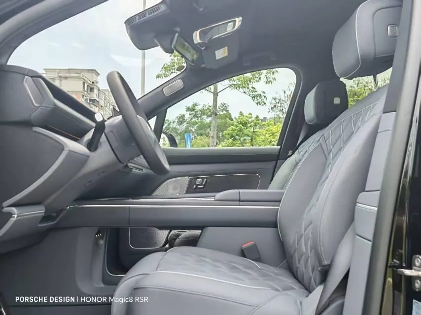 NIO 2026 ES8 6-seat executive deluxe automatic gear 3