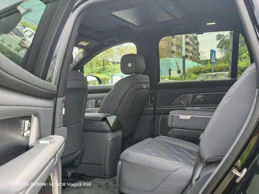 NIO 2026 ES8 6-seat executive deluxe automatic gear 4