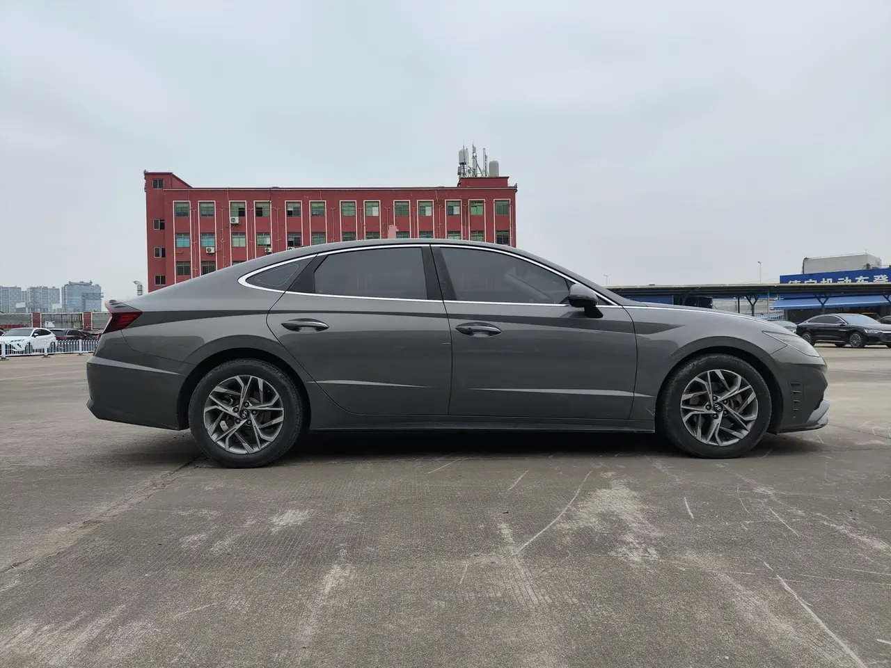 Hyundai 2020 10th generation Sonata 2.0TGDi 380TGDi TOP flagship automatic gear 3