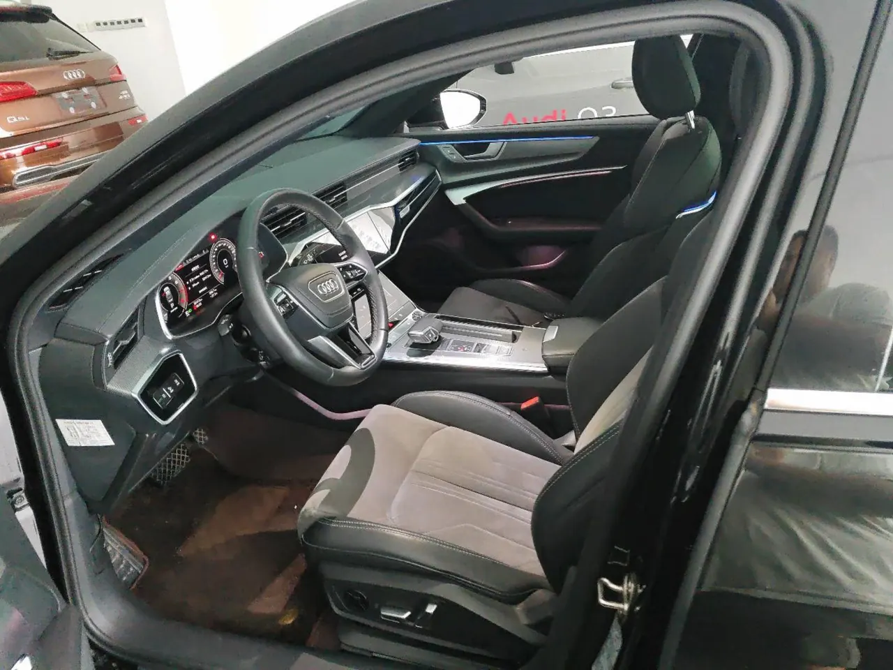 Audi 2023 A6L 2.0TFSI 45TFSI Selected Dynamic Automatic 2