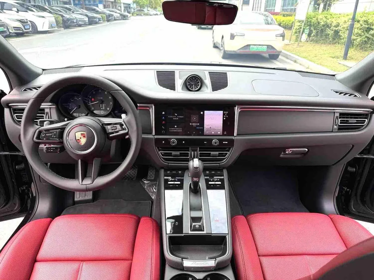 Porsche Macan (Imported) 2026 Macan 2.0T Dream Edition Automatic Gear 11