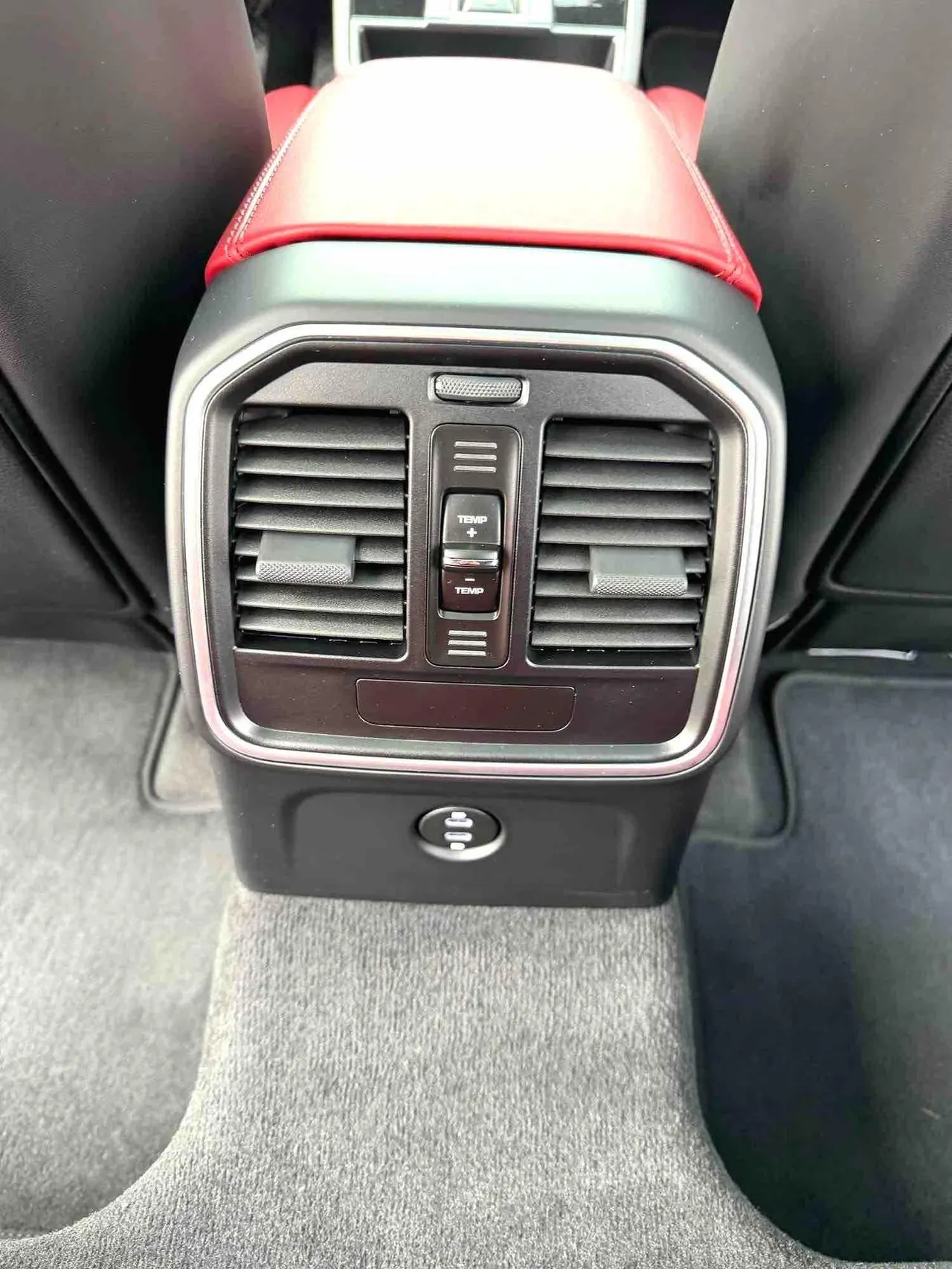 Porsche Macan (Imported) 2026 Macan 2.0T Dream Edition Automatic Gear 8