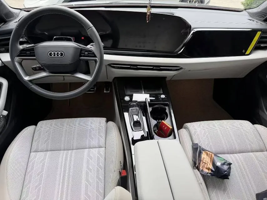 Audi 2026 A6L 2.0T Quattro Enjoy Elegant Automatic Gear 4