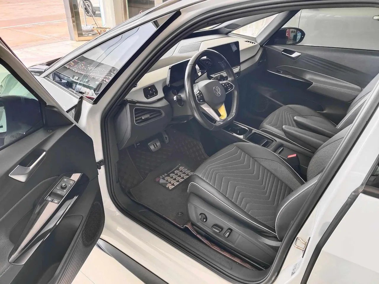 Volkswagen 2023 ID. 3 Pure Smart Edition Automatic Transmission 2