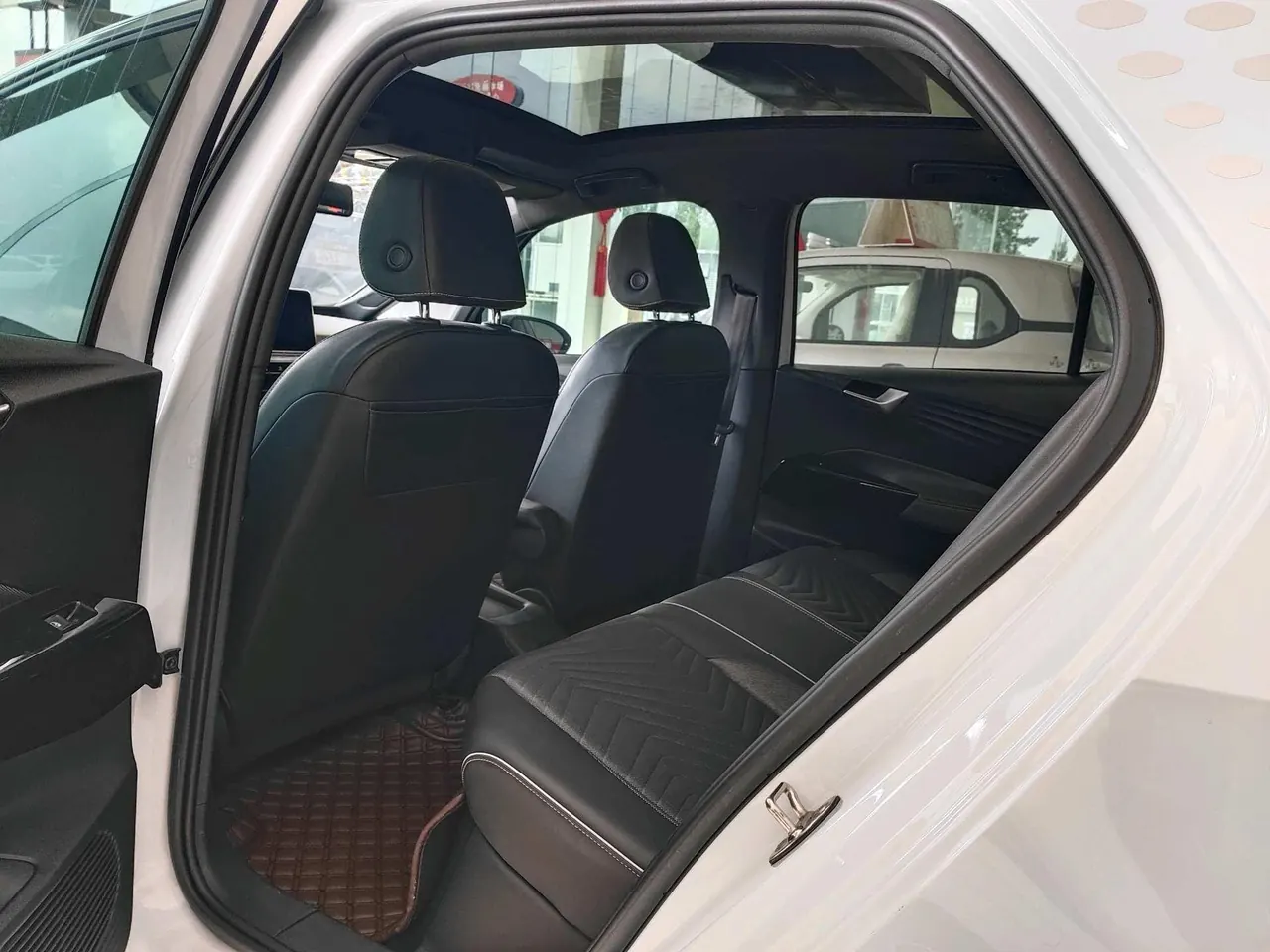 Volkswagen 2023 ID. 3 Pure Smart Edition Automatic Transmission 4