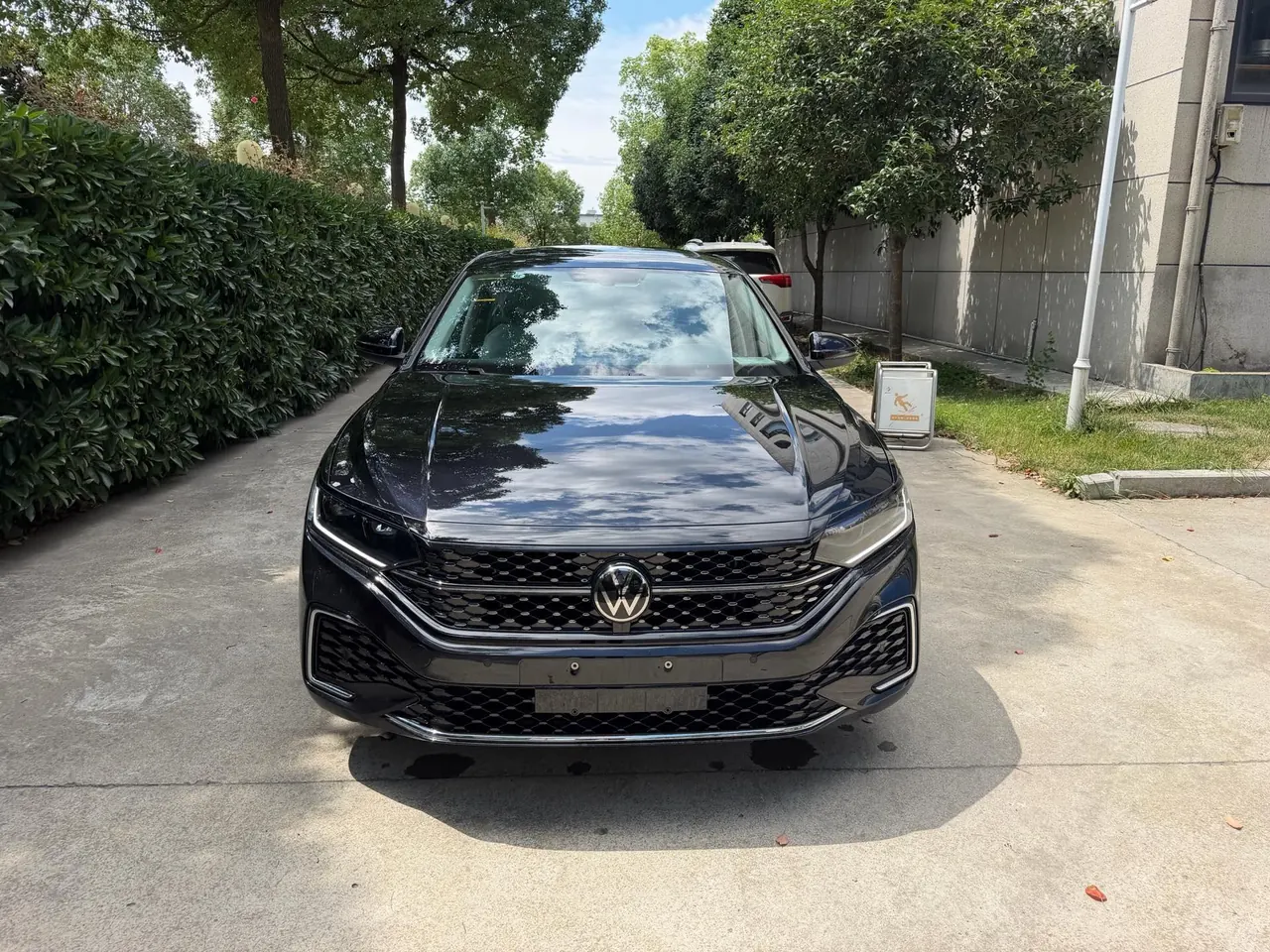 Volkswagen 2026 Passat 2.0TSI 380TSI outstanding star dragon version automatic gear 2