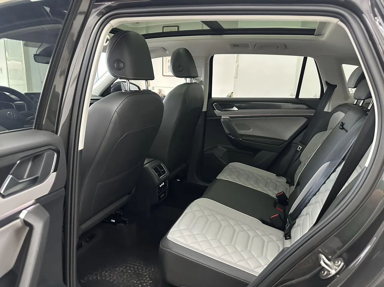 Volkswagen 2023 Tanyue 1.4TSI 280TSI Two-Drive Luxury Plus Advanced Edition Automatic Gear 16