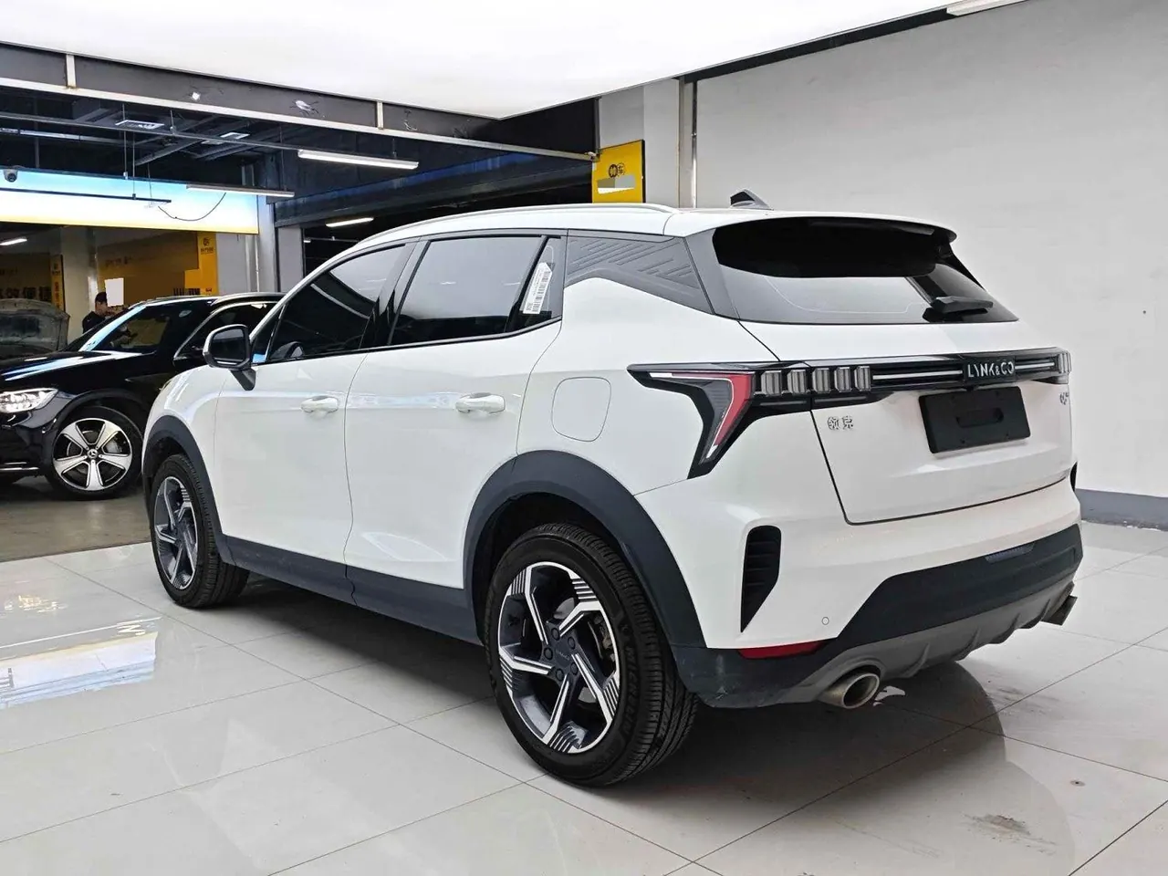 Открыть галерею: LYNK&CO 06 New Energy 2022 LYNK&CO 06 PHEV 1.5TD 84KM Endurance Pro Automatic Gear