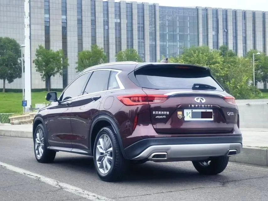 Infiniti 2020 QX50 2.0T stepless two-wheel drive fashion version of automatic gear 9