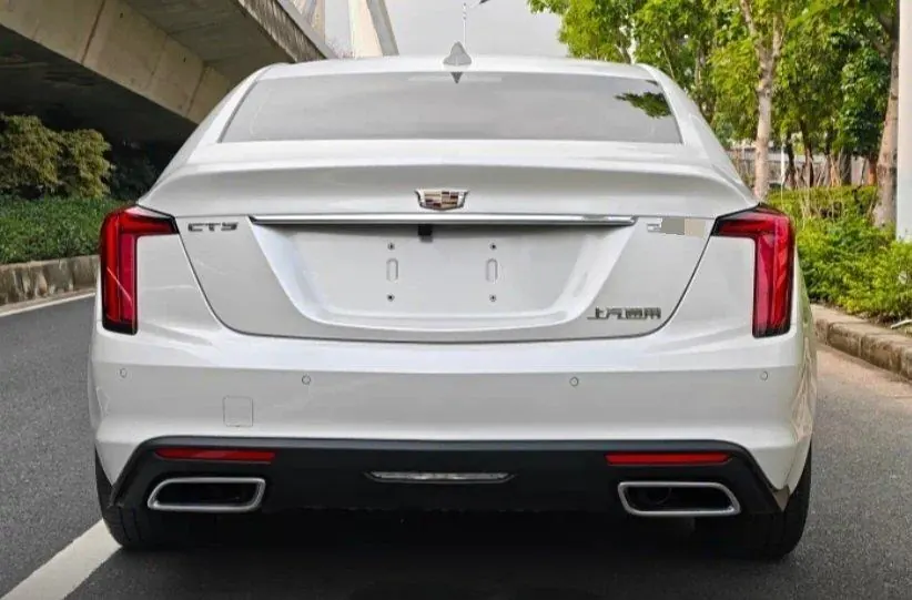 Cadillac 2023 CT5 2.0T 28T Luxury (Standard Edition) Automatic Gear 3