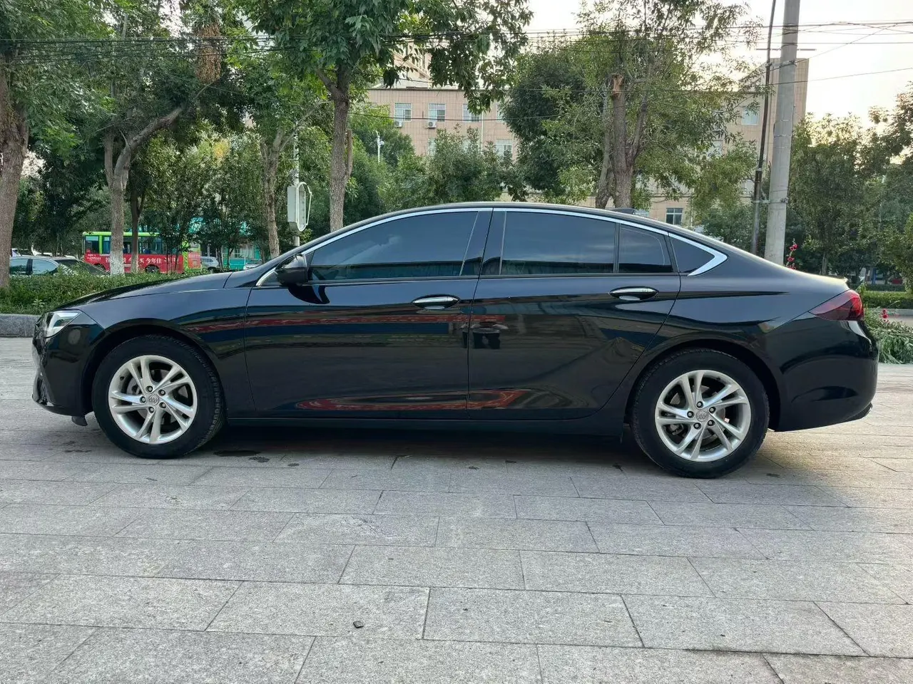 Buick 2020 Regal 1.5T 552T Elite Automatic Gear 8