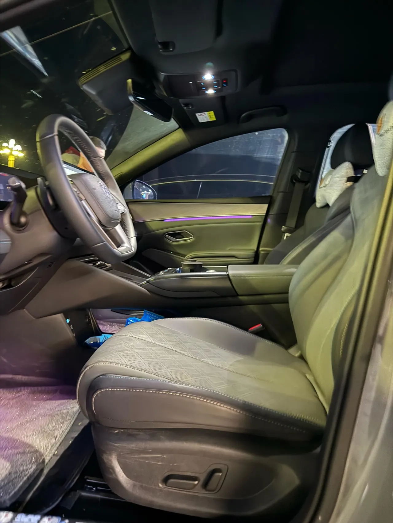 BYD 2026 Qin L DM-i 1.5 stepless 210KM cloud chariot type automatic gear 2