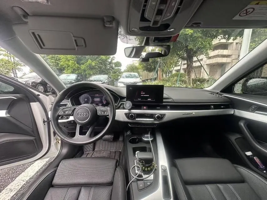 Audi 2020 A4L 2.0TFSI 40TFSI Quattro Deluxe Dynamic Automatic - View 1