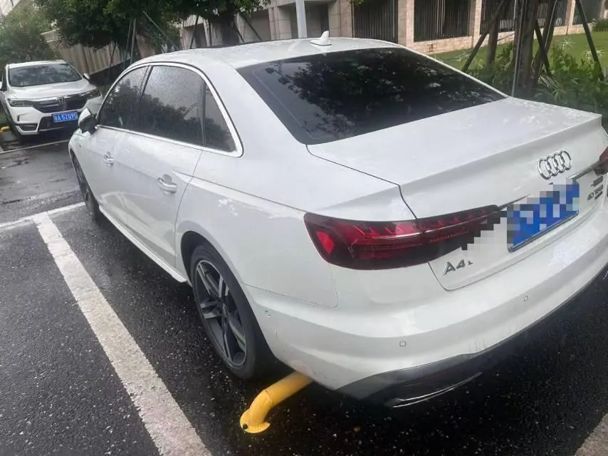 Audi 2020 A4L 2.0TFSI 40TFSI Quattro Deluxe Dynamic Automatic 3
